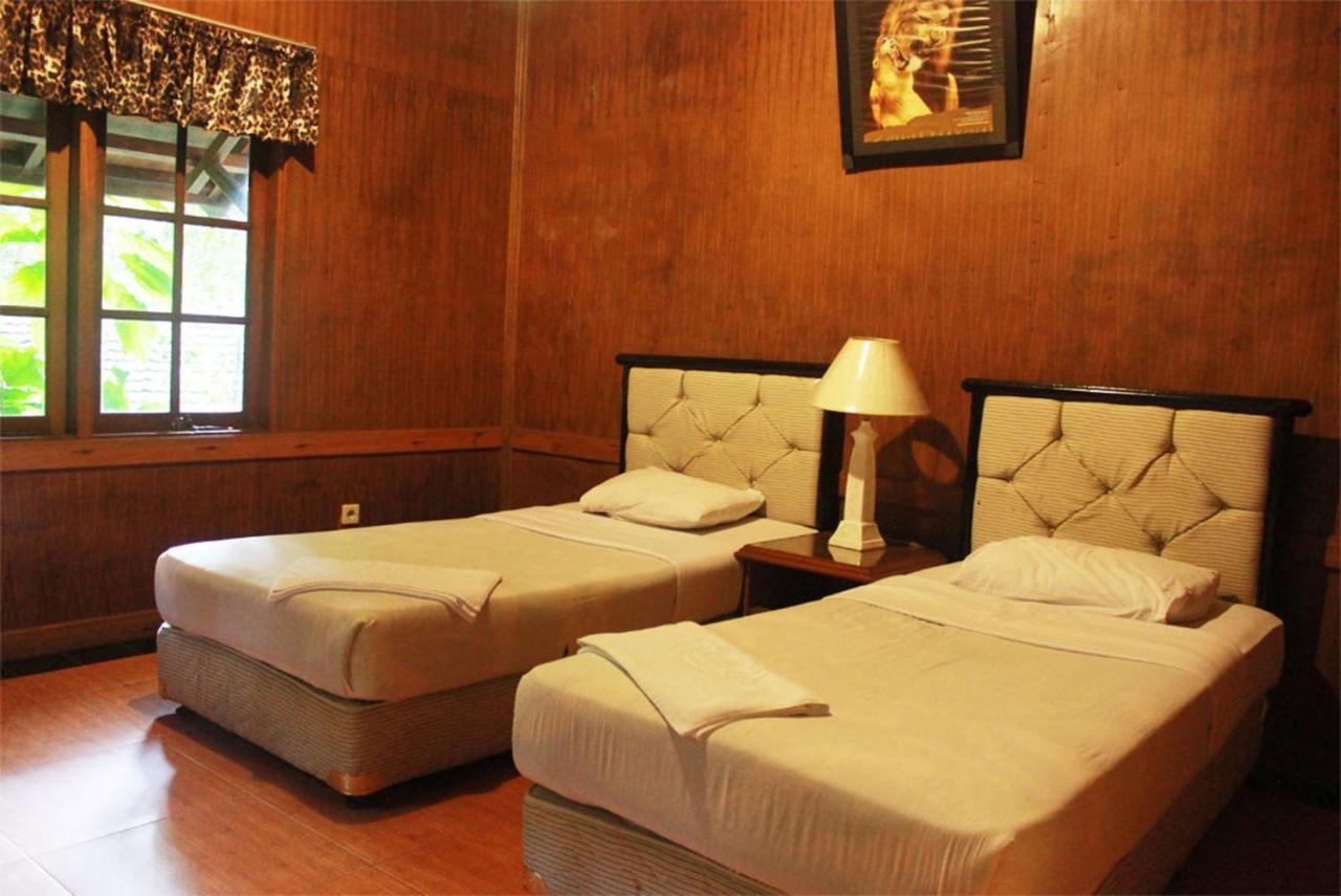 Safari Resort Puncak Εξωτερικό φωτογραφία