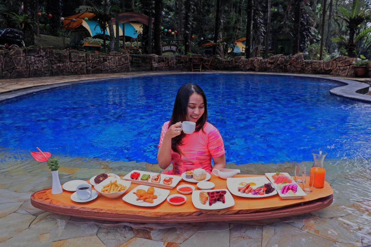 Safari Resort Puncak Εξωτερικό φωτογραφία