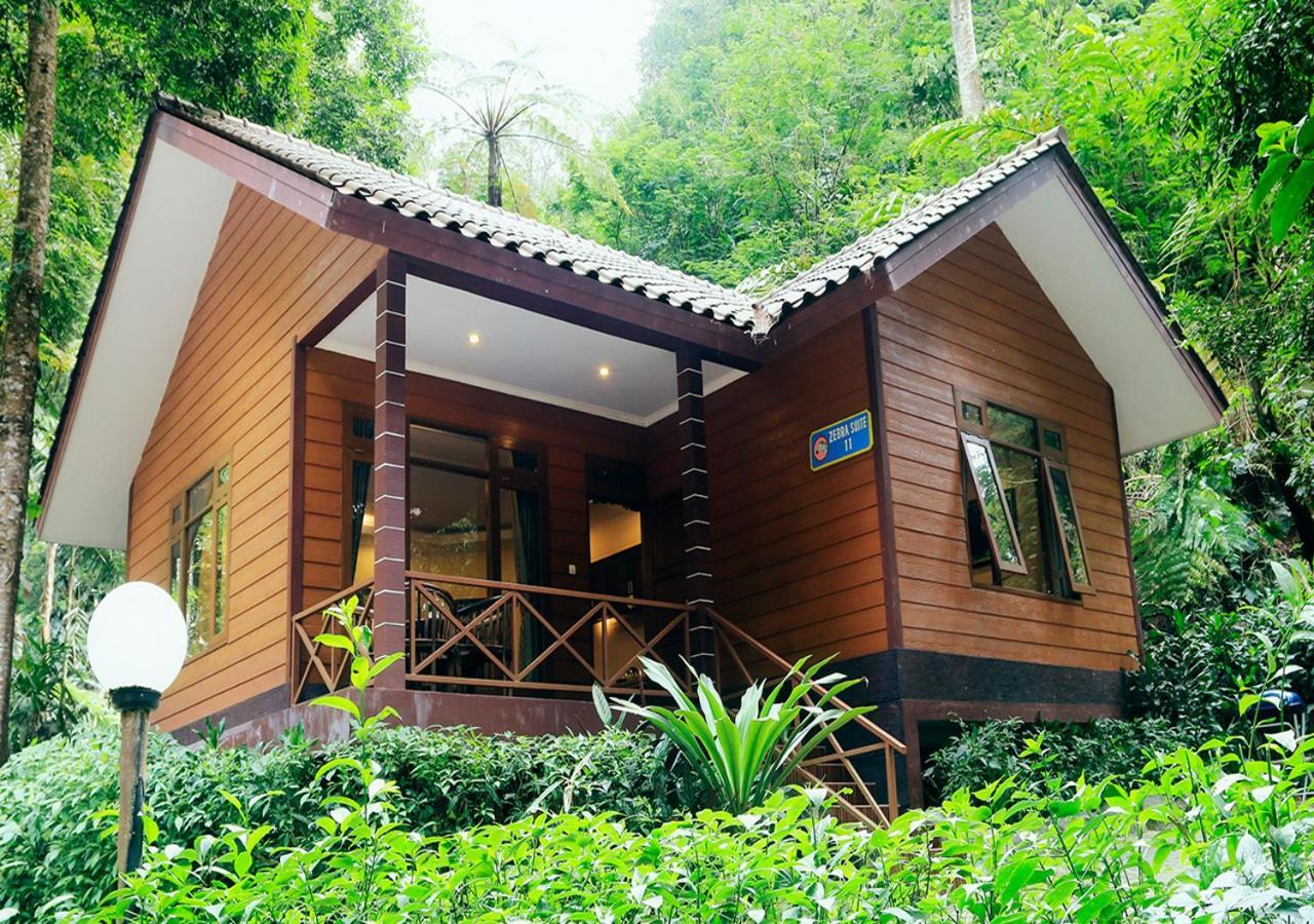 Safari Resort Puncak Εξωτερικό φωτογραφία
