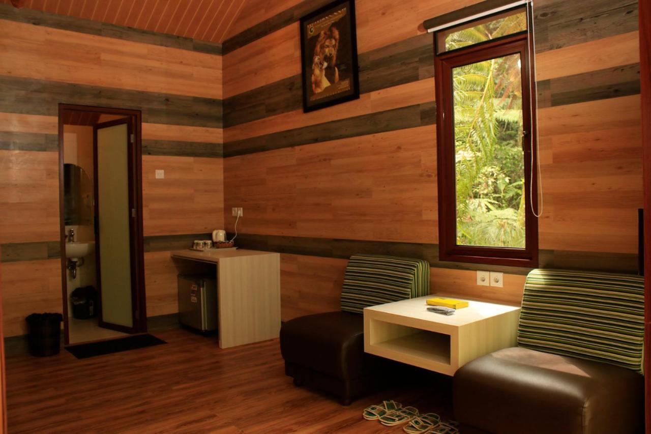 Safari Resort Puncak Εξωτερικό φωτογραφία