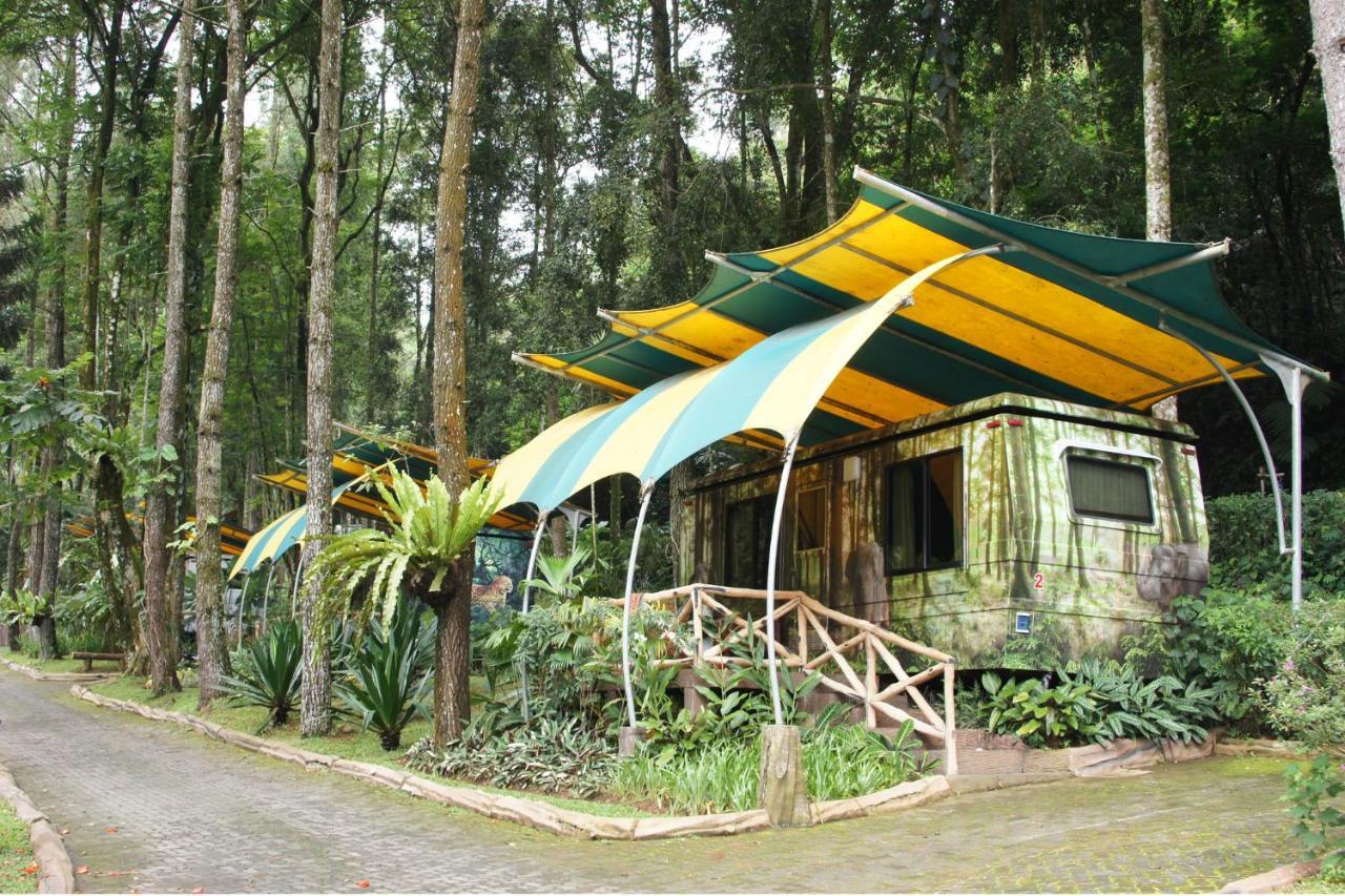 Safari Resort Puncak Εξωτερικό φωτογραφία